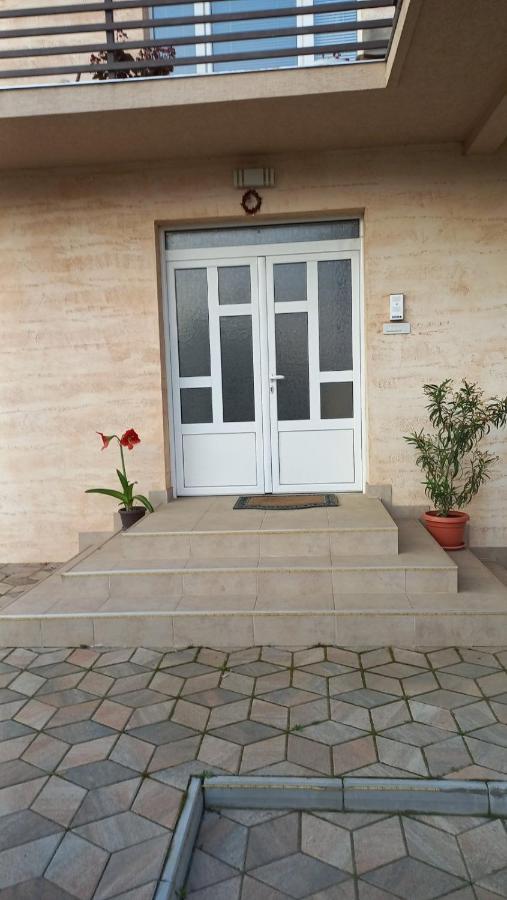 Apartman Sasa รานเย ภายนอก รูปภาพ